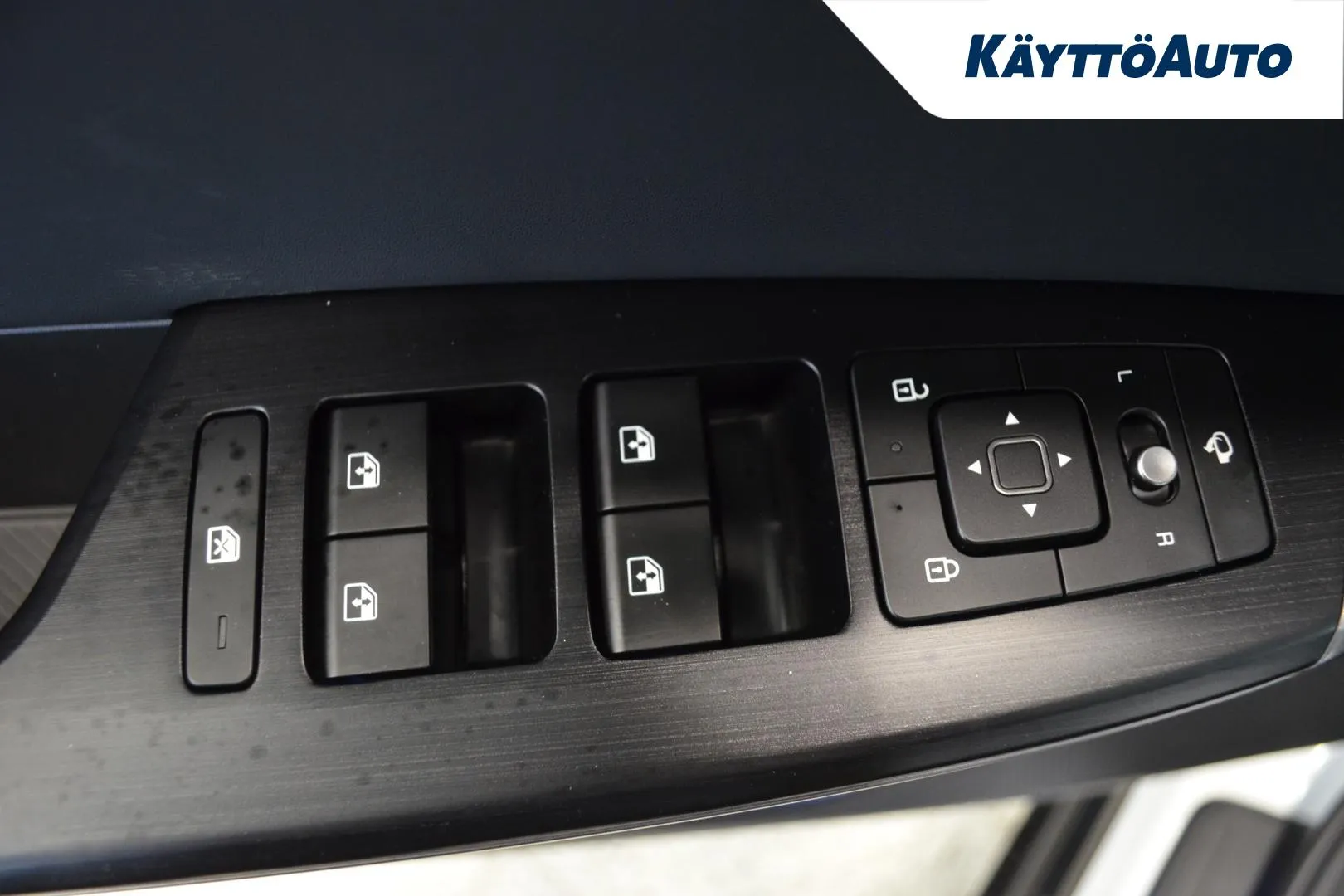 Kia EV6 ZPN-884 carousel image