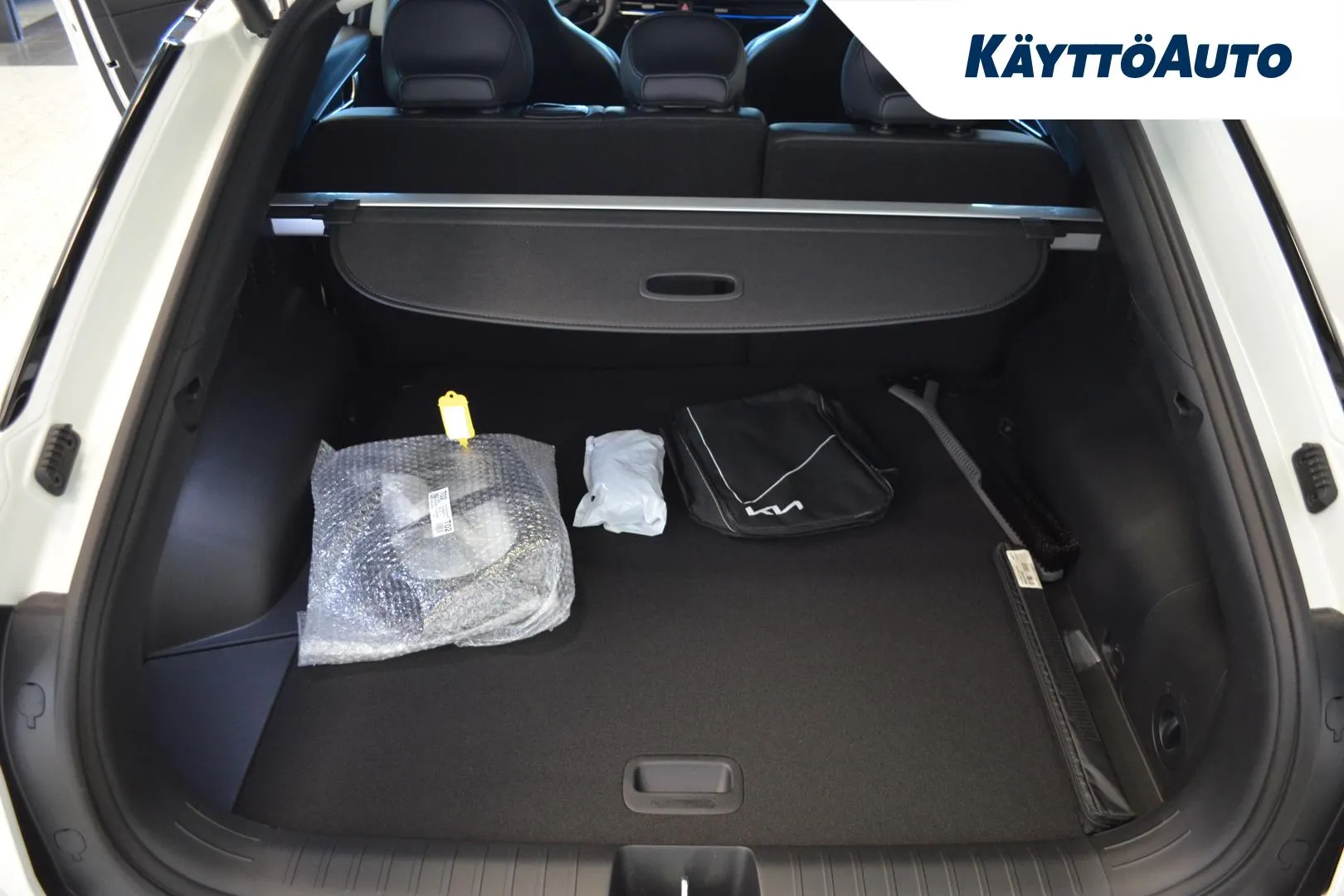 Kia EV6 ZPN-884 carousel image