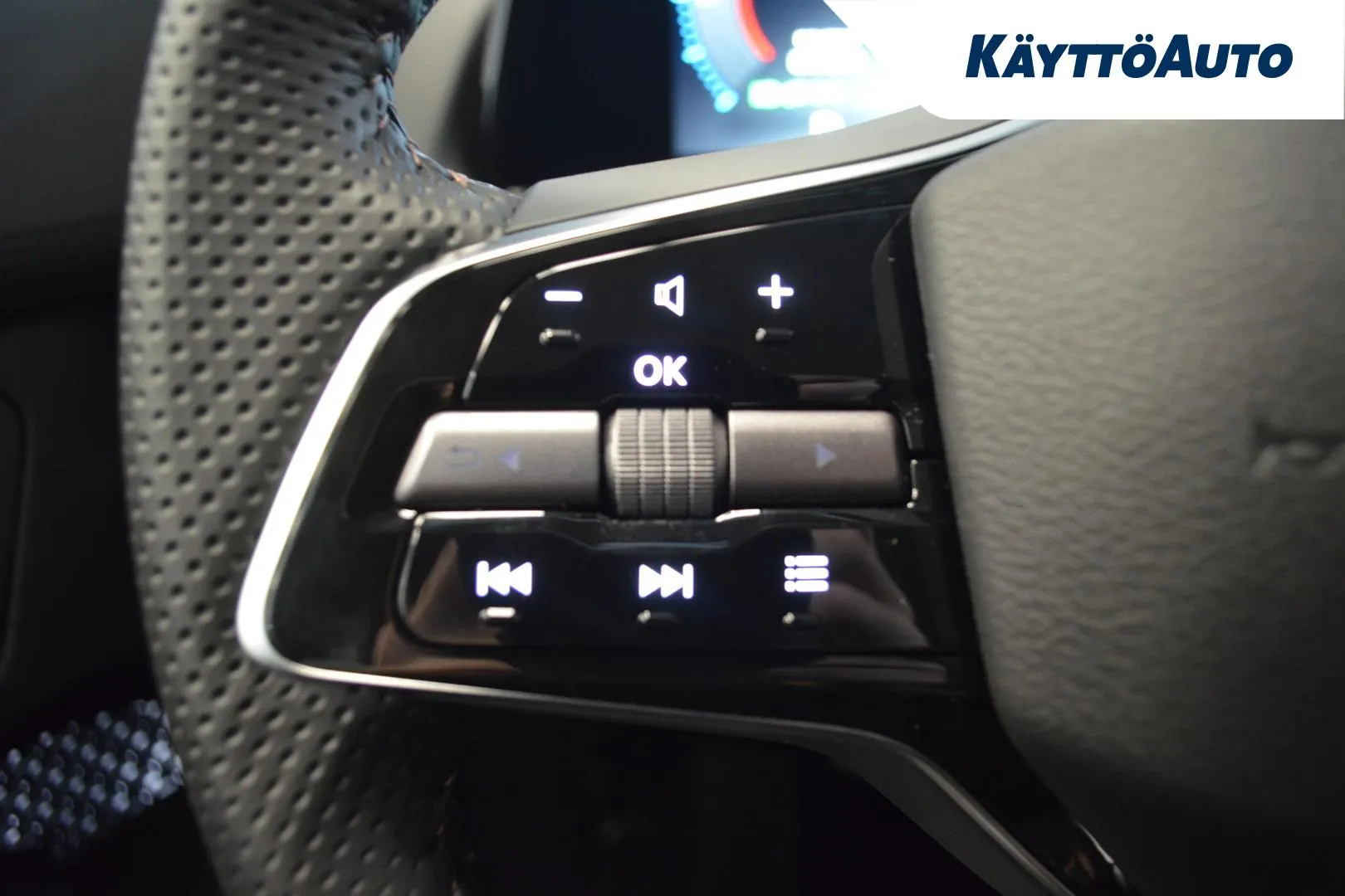 Nissan Ariya XTJ-141 carousel image