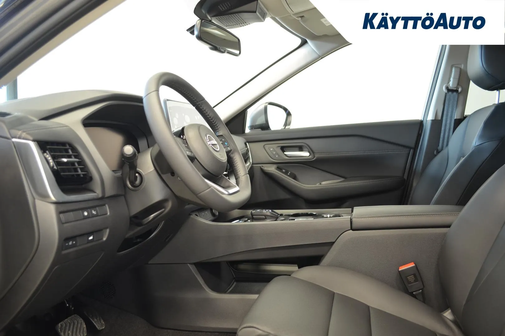 Nissan X-Trail SZJ-550 carousel image