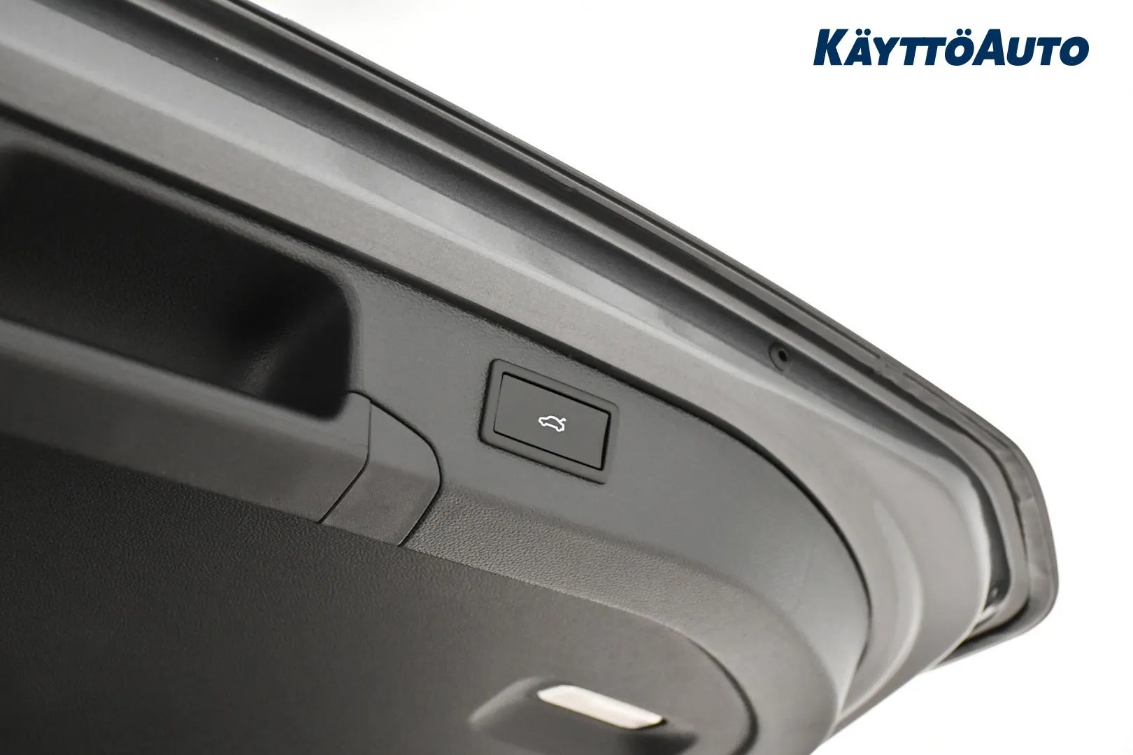 Volkswagen Passat XTL-666 carousel image