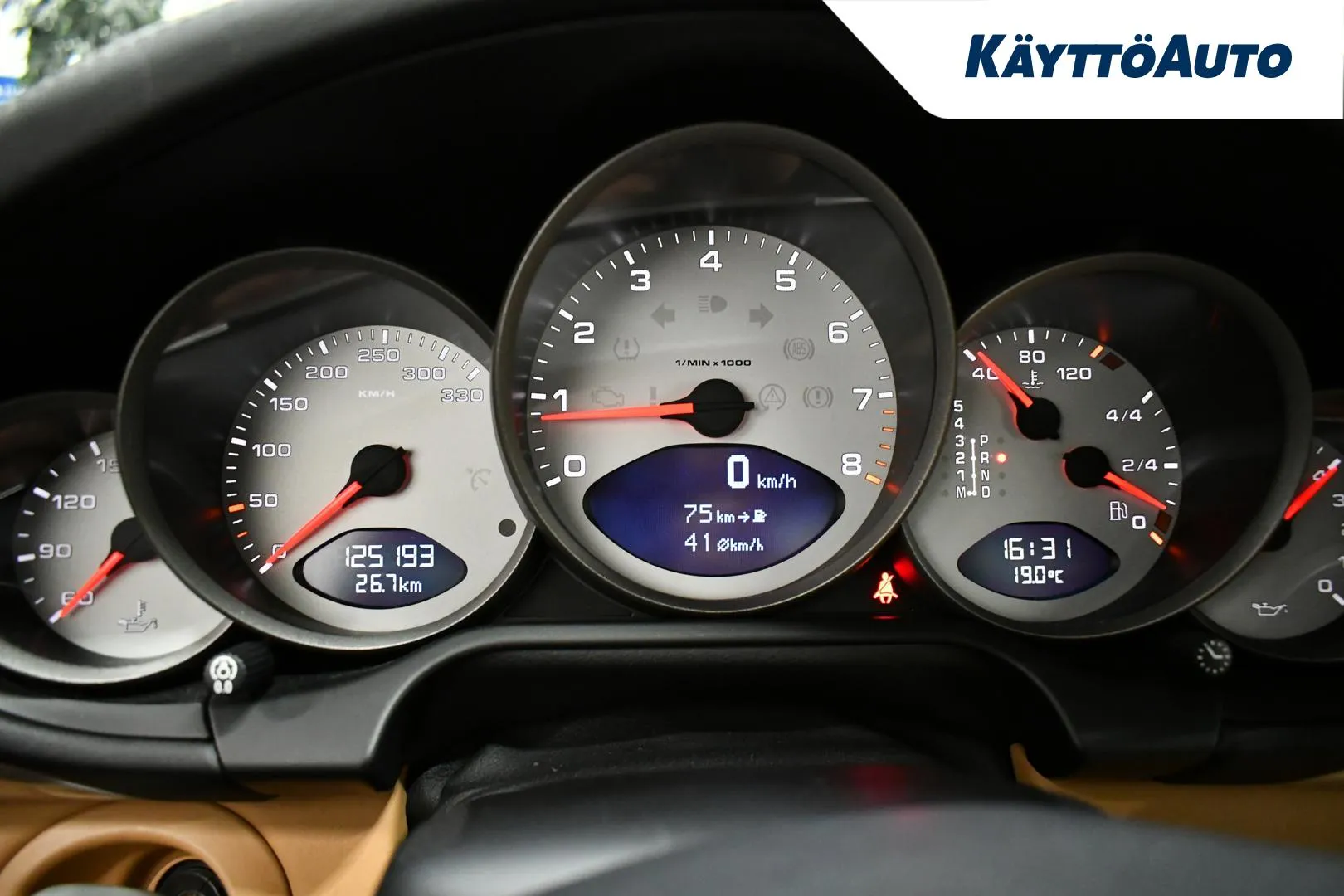 PORSCHE 911 XVO-388 carousel image