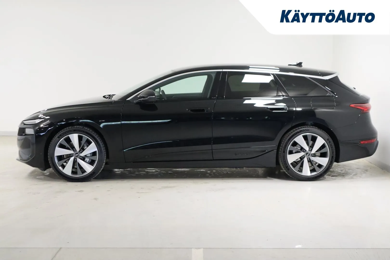 Audi A6 e-tron RXN-455 carousel image