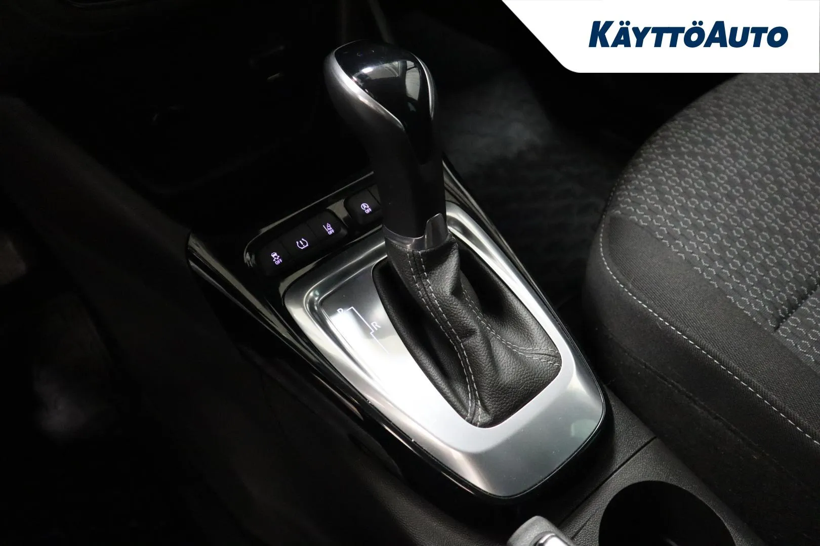 OPEL Crossland OZH-733 carousel image