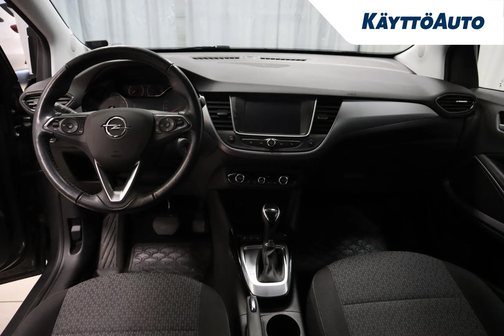 OPEL Crossland OZH-733 carousel image