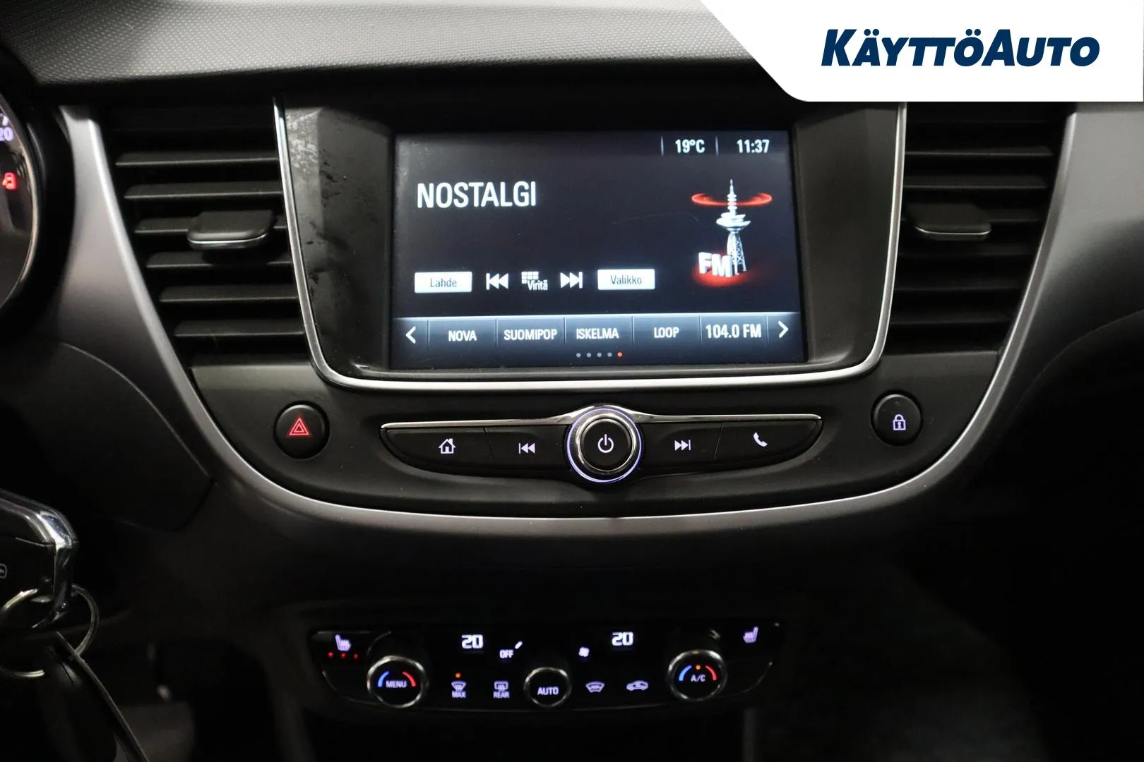 OPEL Crossland OZH-733 carousel image