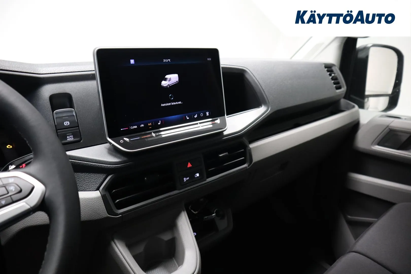 Volkswagen Crafter GRI-158 carousel image