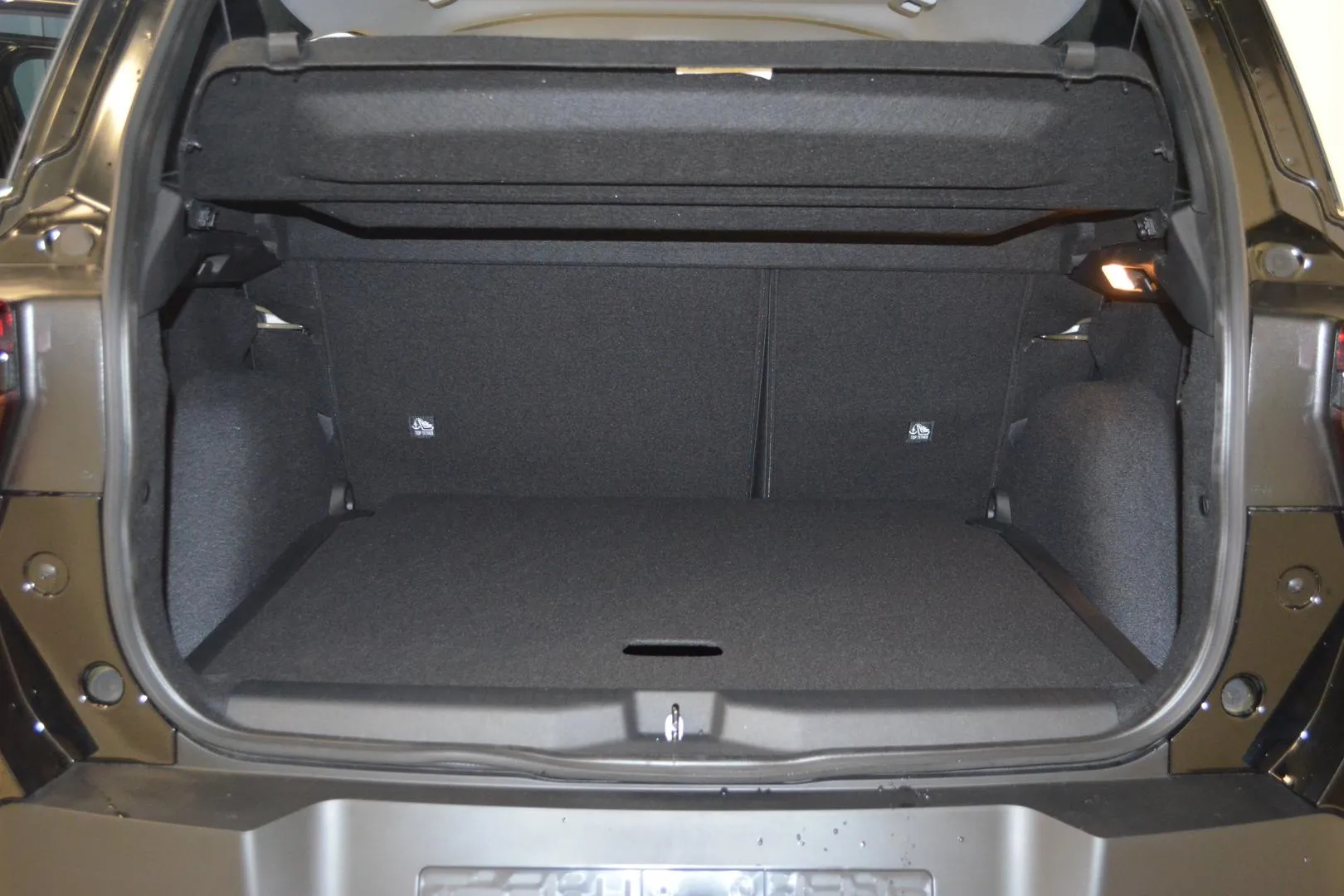 Opel Frontera SZF-287 carousel image