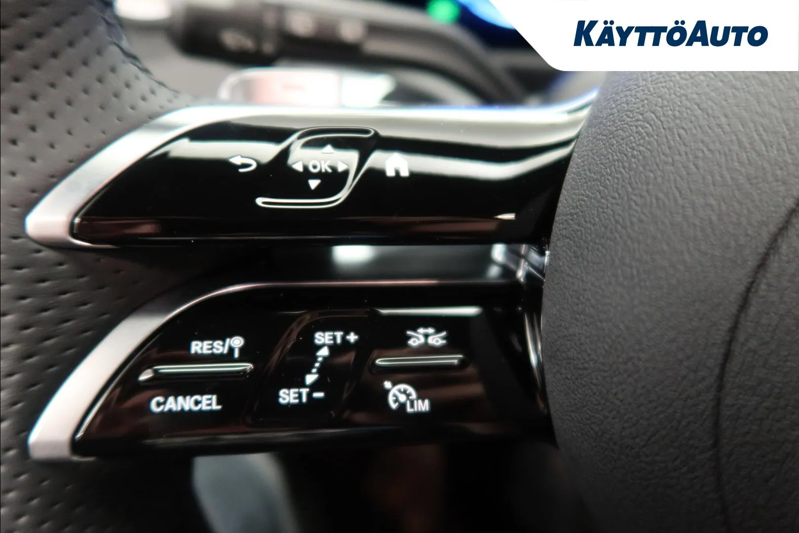 Mercedes-Benz EQB ISL-169 carousel image