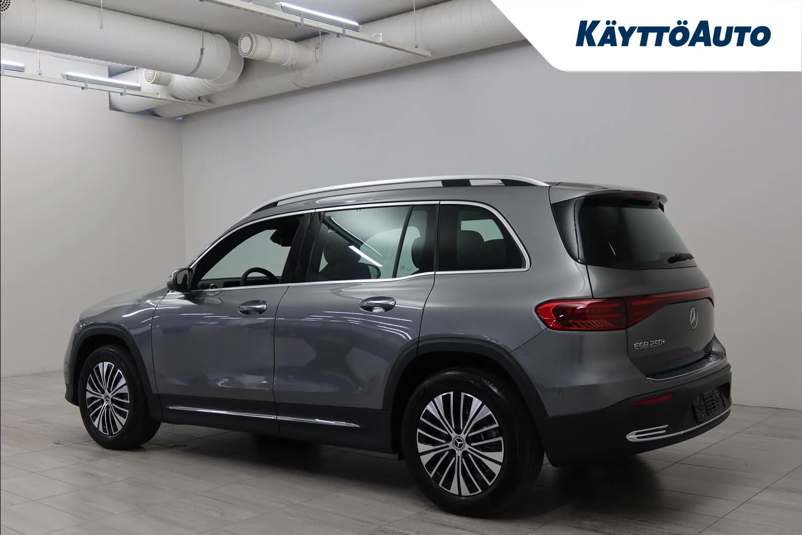 Mercedes-Benz EQB ISL-169 carousel image