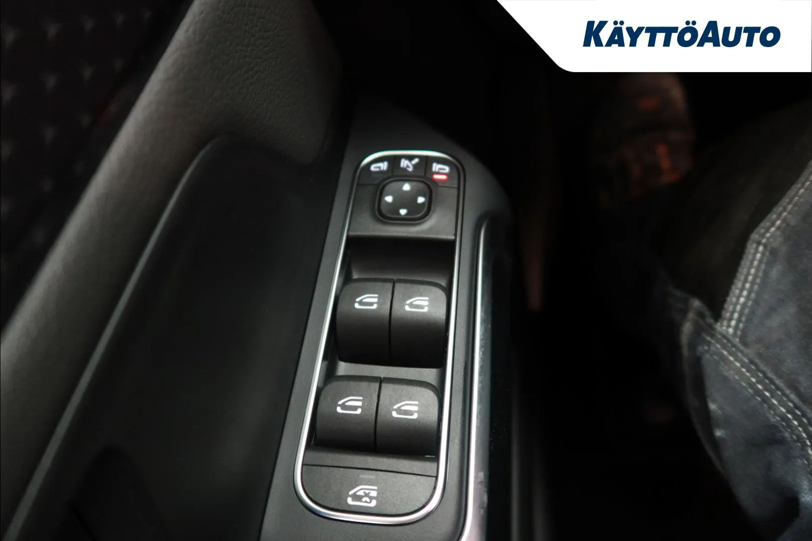 Mercedes-Benz EQB ISL-169 carousel image