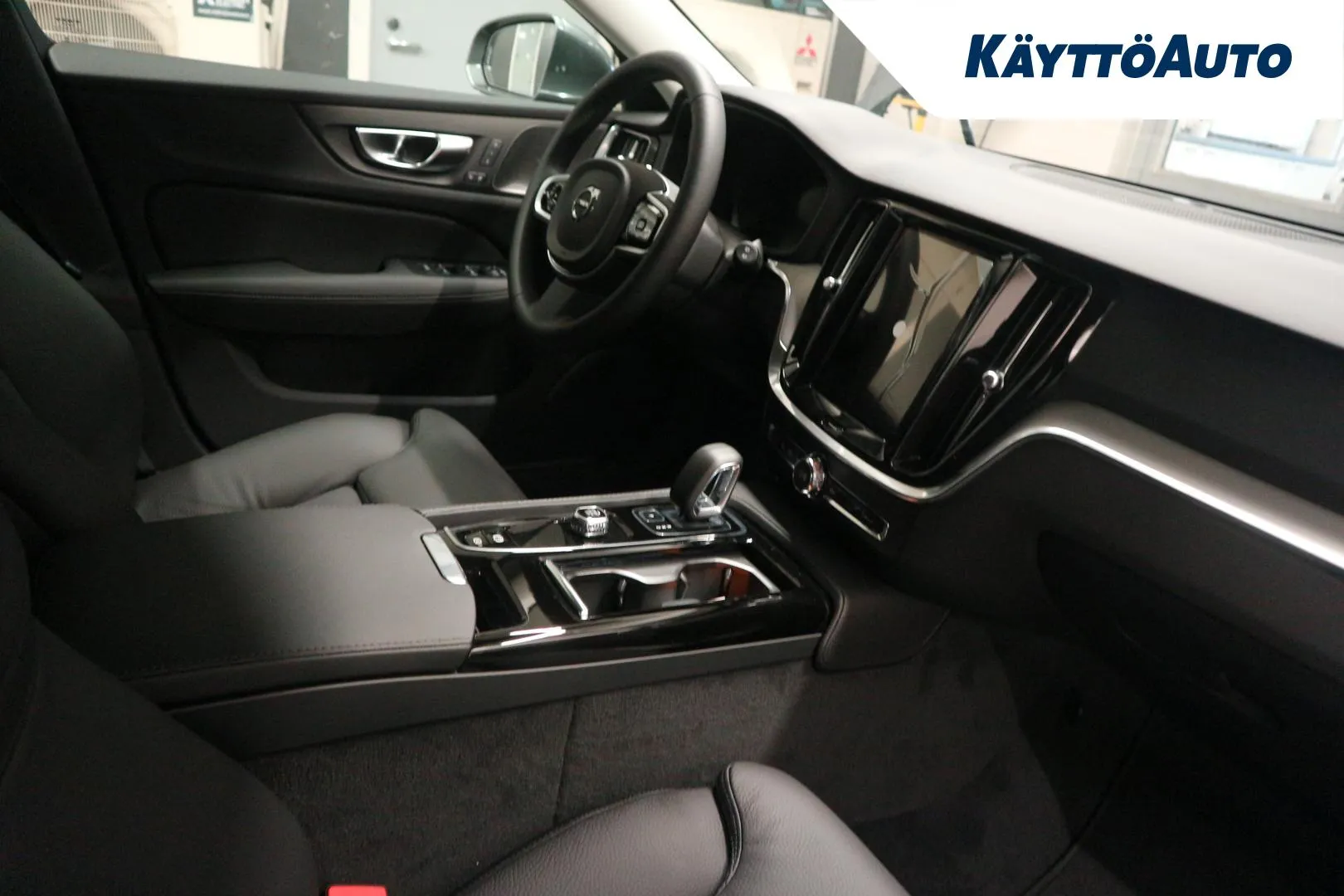 Volvo V60 ISM-358 carousel image