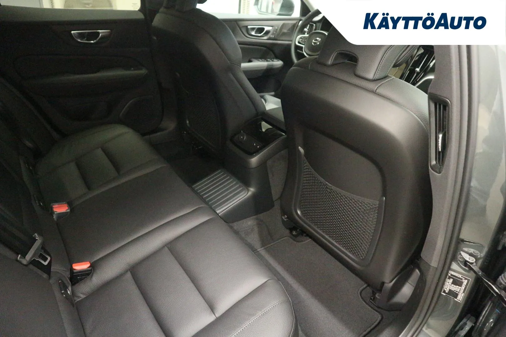 Volvo V60 ISM-358 carousel image