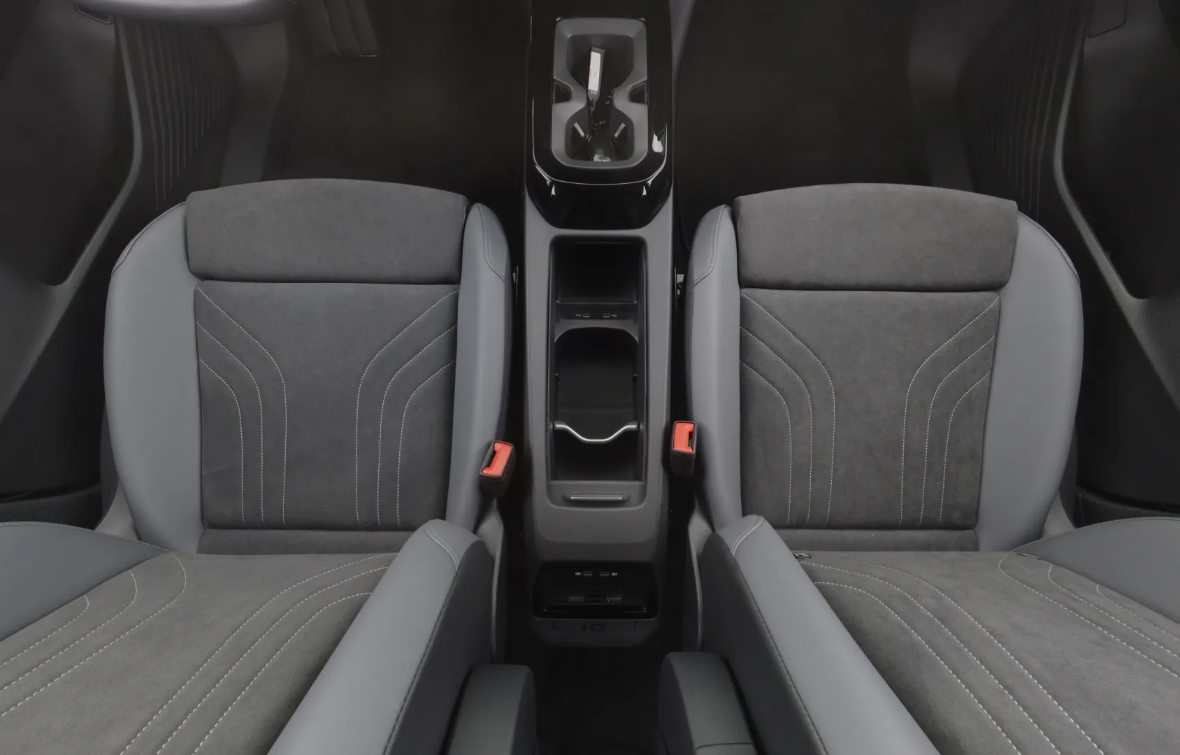 VOLKSWAGEN ID.4 ISM-334 carousel image