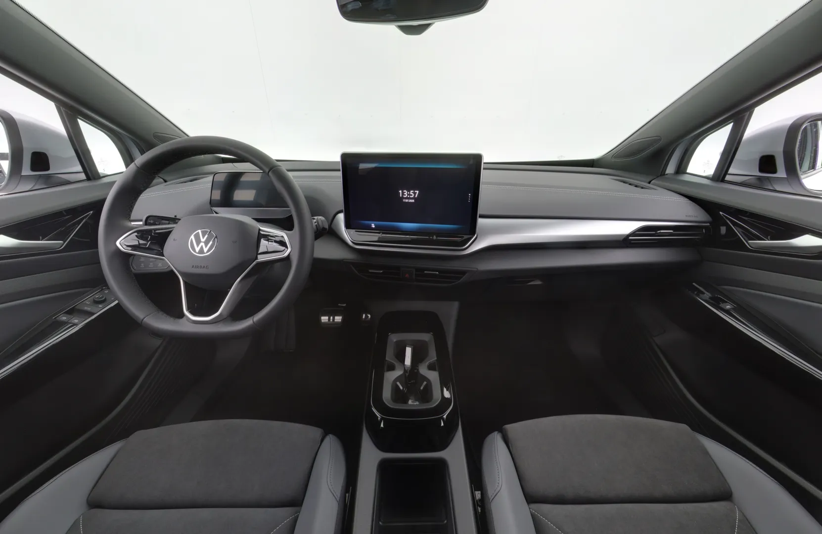 VOLKSWAGEN ID.4 ISM-334 carousel image