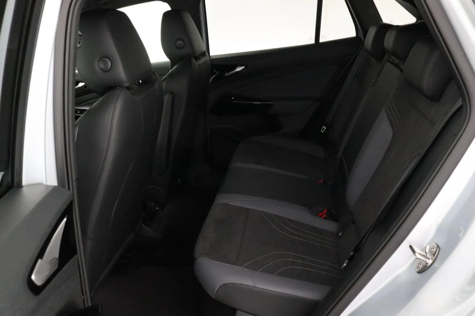 VOLKSWAGEN ID.4 ISM-334 carousel image