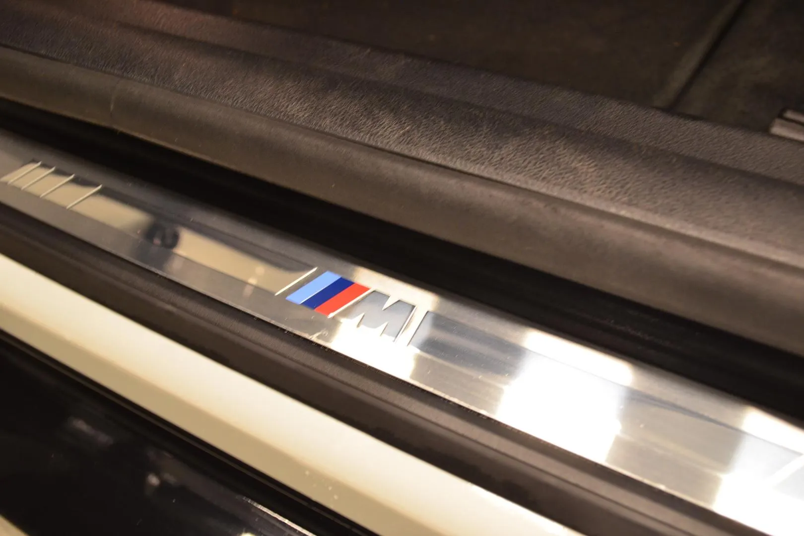 BMW i4 M50 MPL-824 carousel image