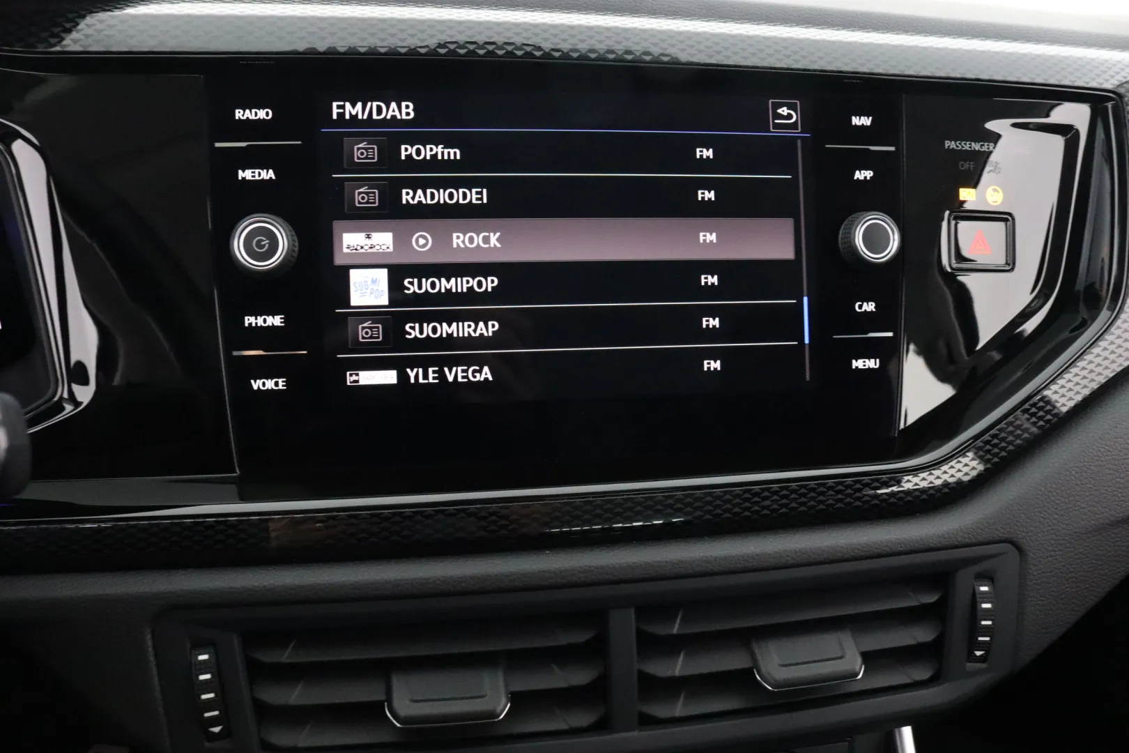 VOLKSWAGEN Polo OZG-402 carousel image