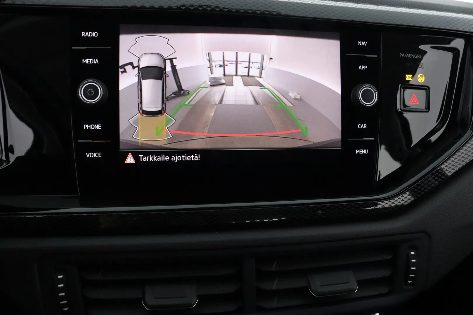 VOLKSWAGEN Polo OZG-402 carousel image