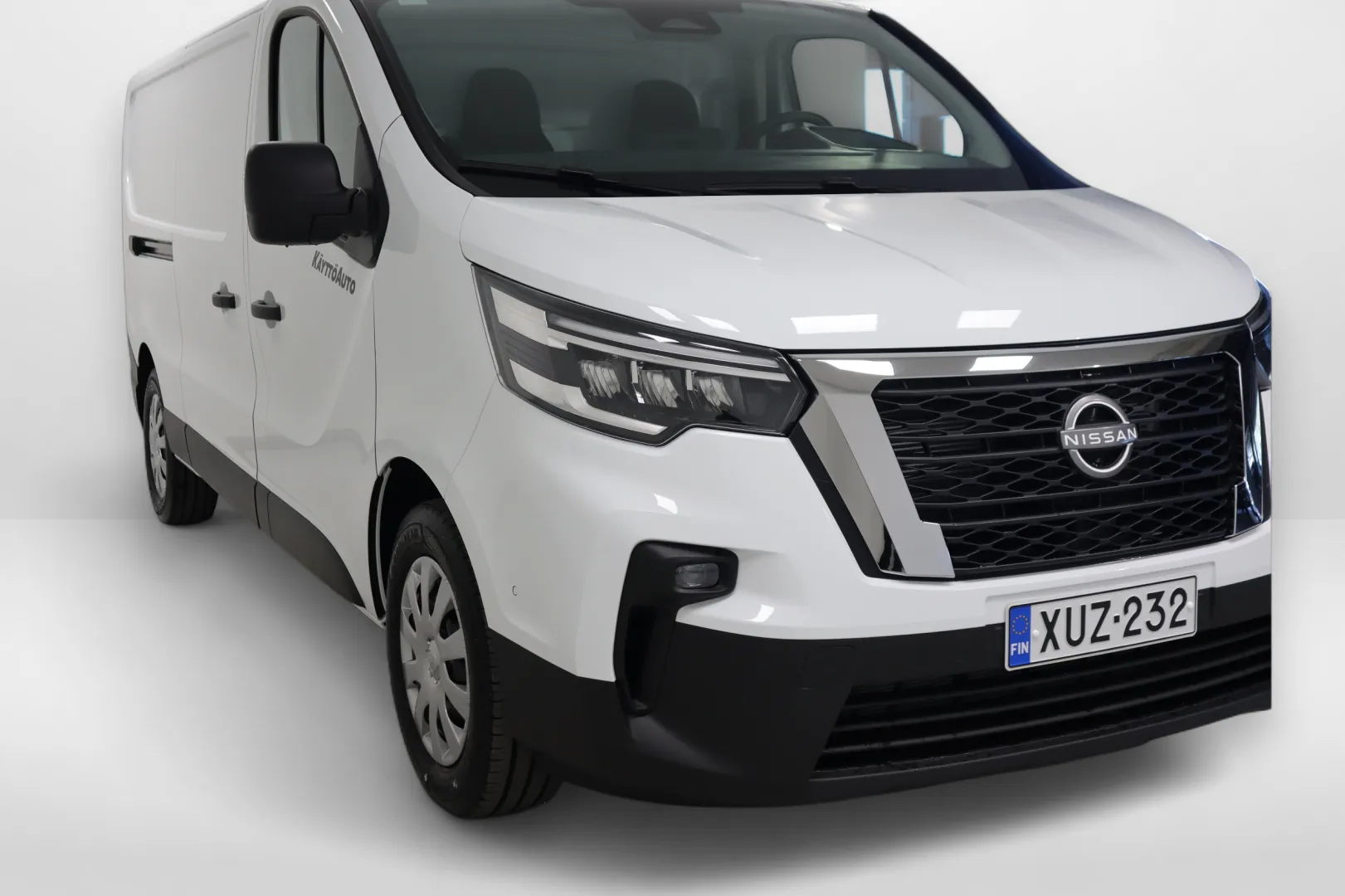 Nissan Primastar XUZ-232 carousel image