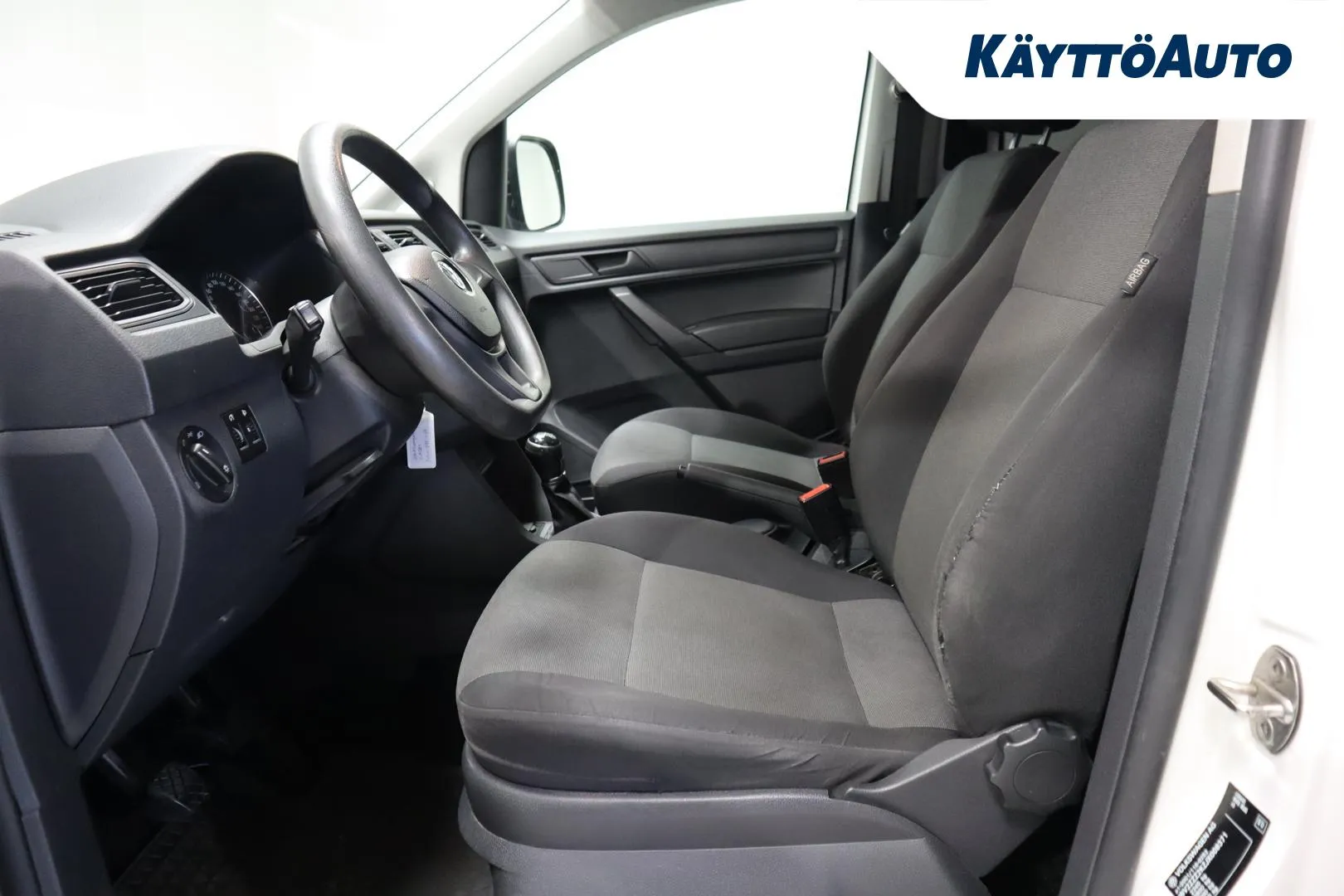 VOLKSWAGEN Caddy Maxi NKX-897 carousel image