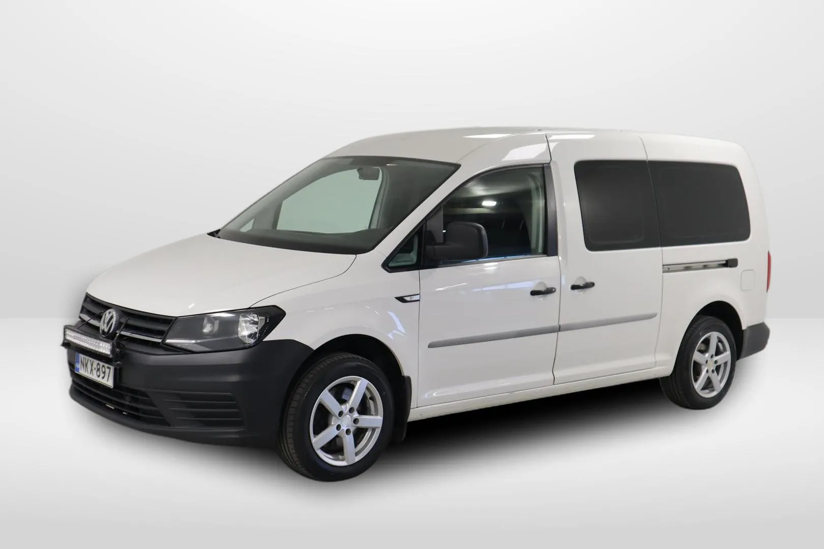 VOLKSWAGEN Caddy Maxi NKX-897 carousel image