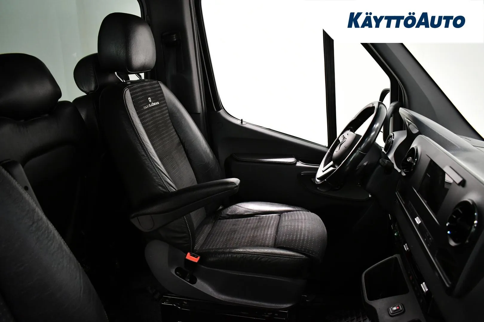 MERCEDES-BENZ Sprinter CMN-648 carousel image