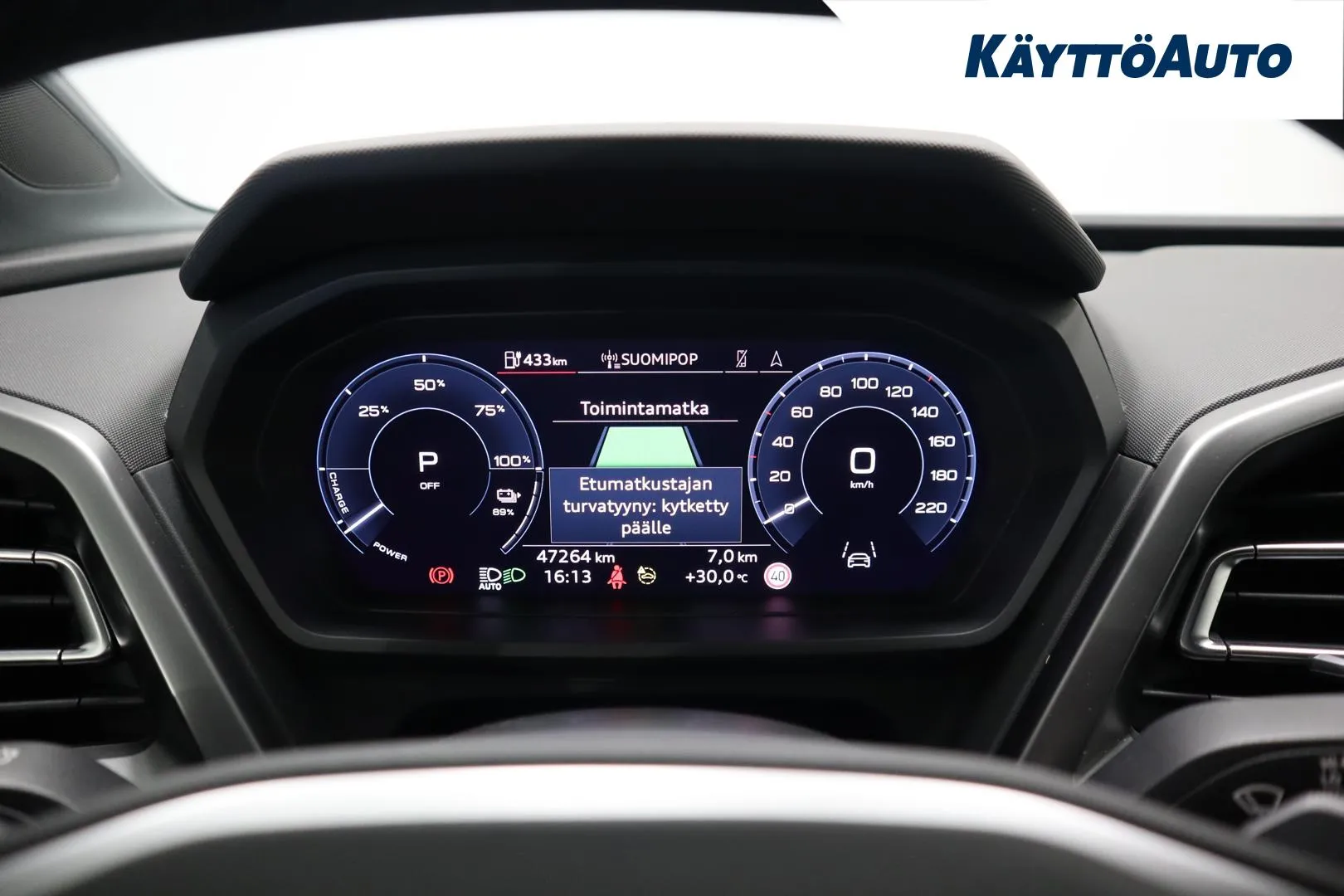 AUDI Q4 e-tron MPB-829 carousel image