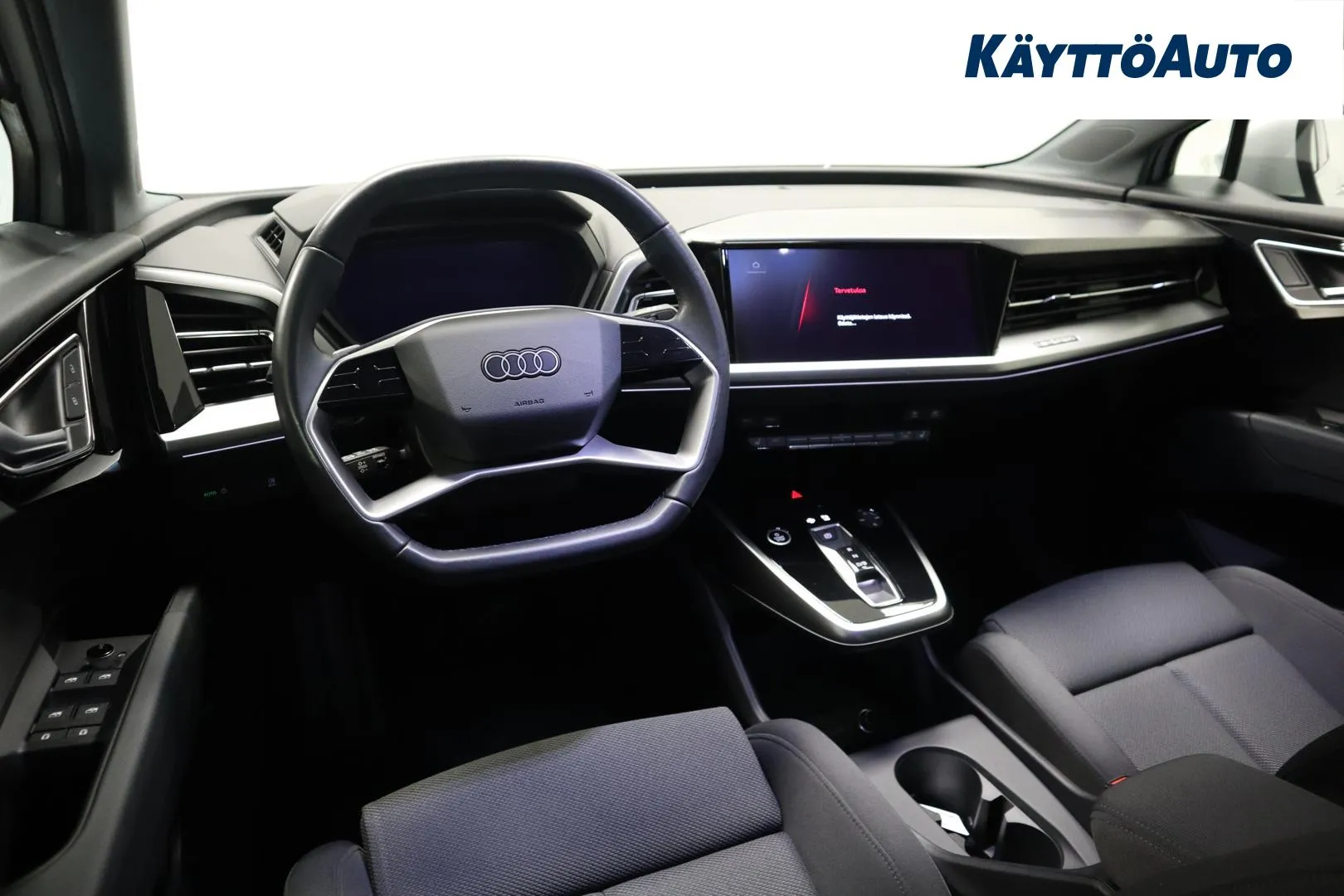 AUDI Q4 e-tron MPB-829 carousel image