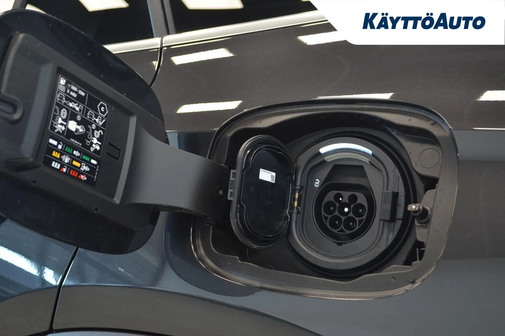 Mercedes-Benz GLC CSI-165 carousel image