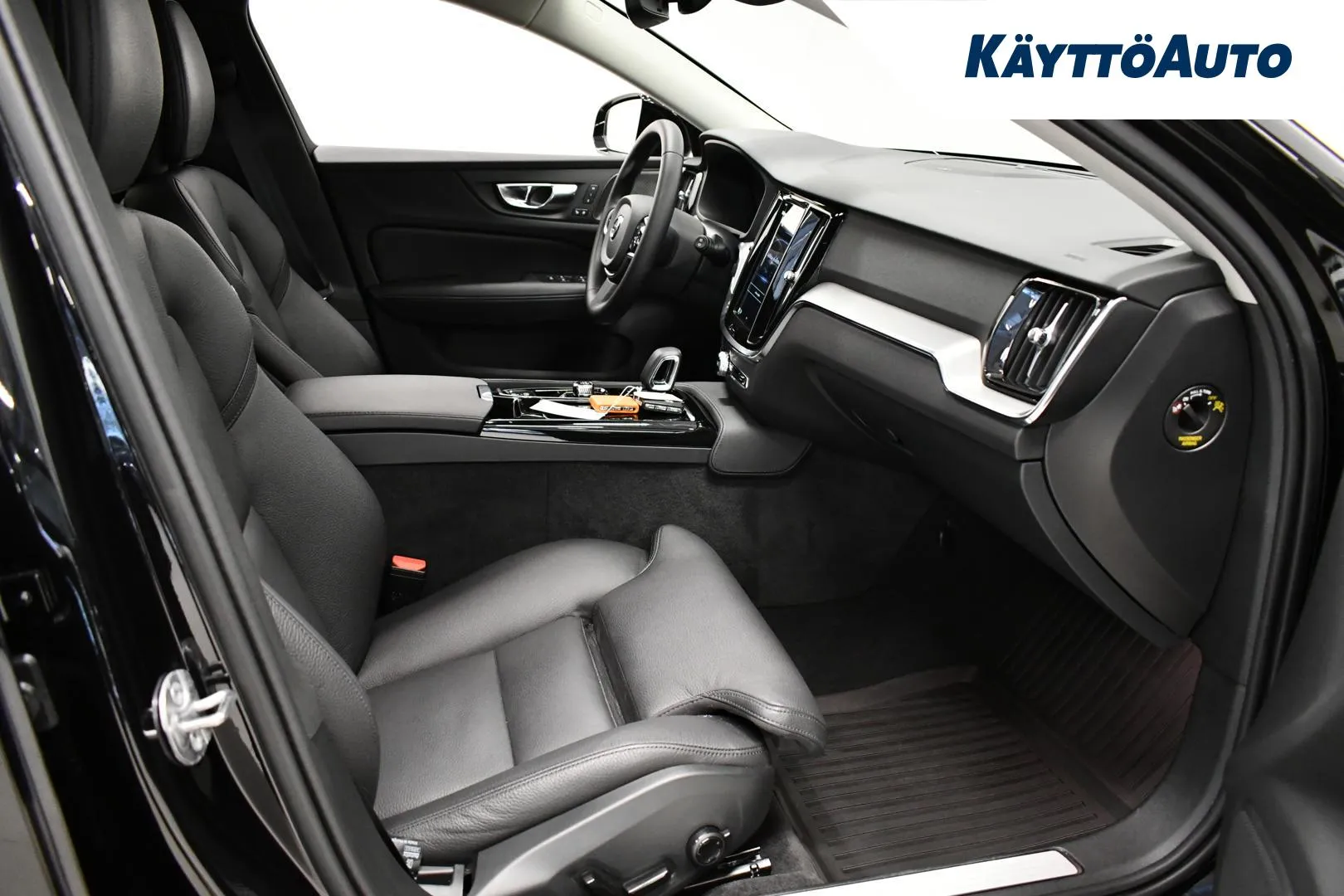 VOLVO V60 IRU-844 carousel image