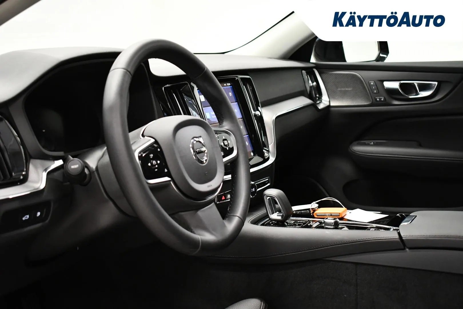 VOLVO V60 IRU-844 carousel image