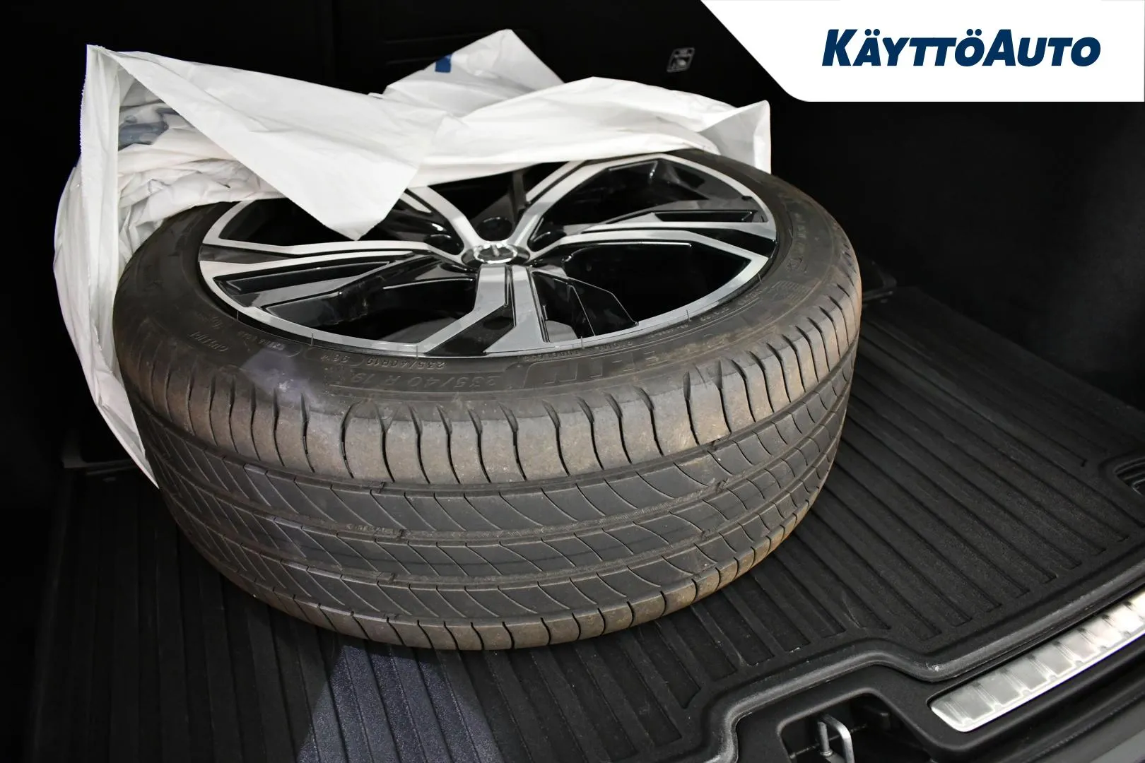 VOLVO V60 IRU-844 carousel image