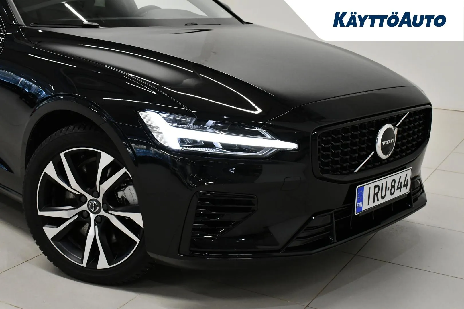 VOLVO V60 IRU-844 carousel image