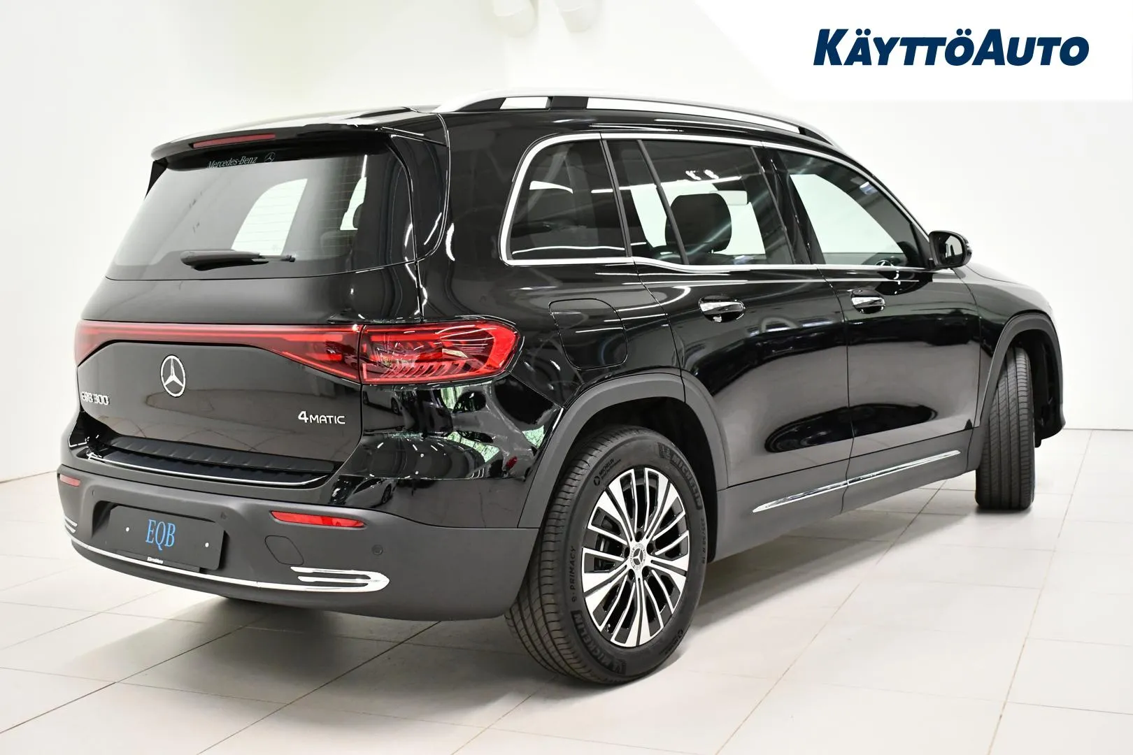 MERCEDES-BENZ EQB XVZ-820 carousel image