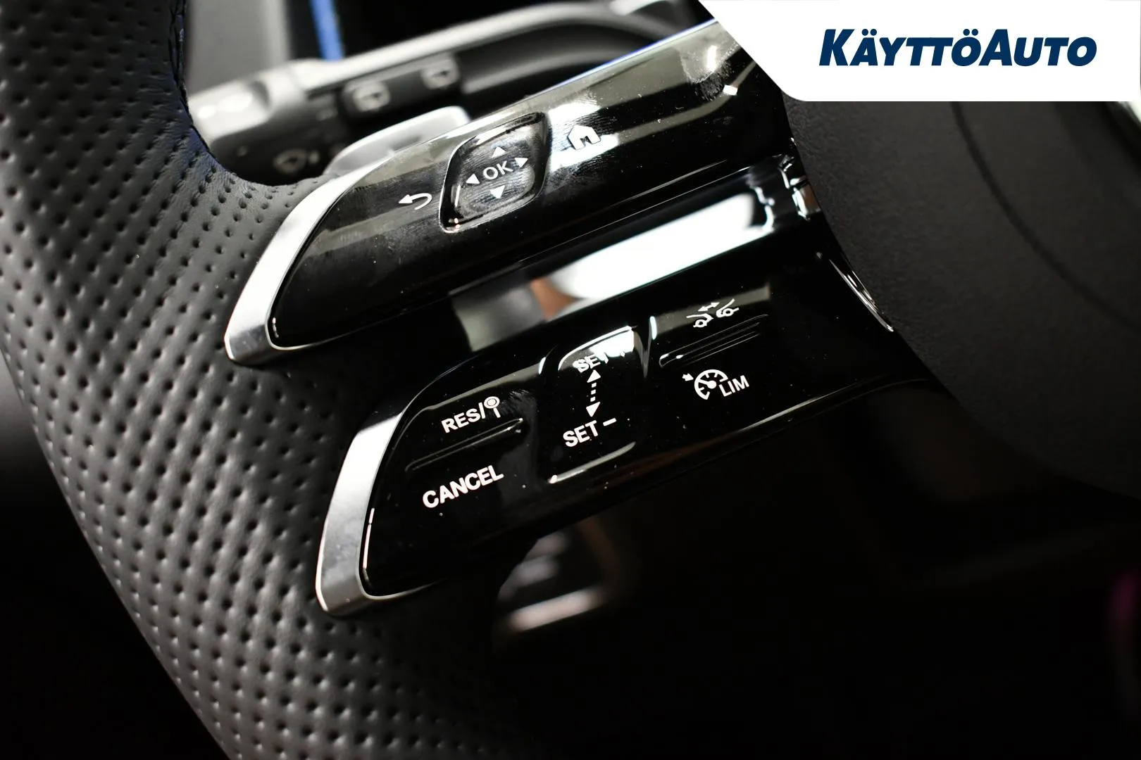 MERCEDES-BENZ EQB XVZ-820 carousel image