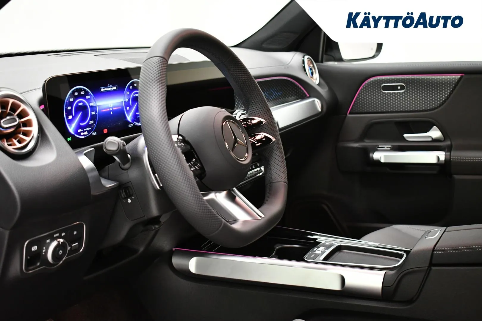 MERCEDES-BENZ EQB XVZ-820 carousel image