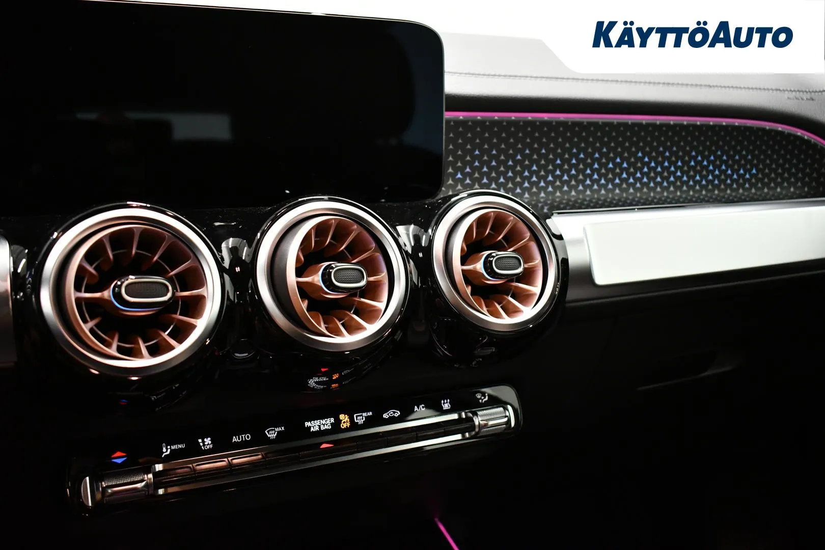 MERCEDES-BENZ EQB XVZ-820 carousel image