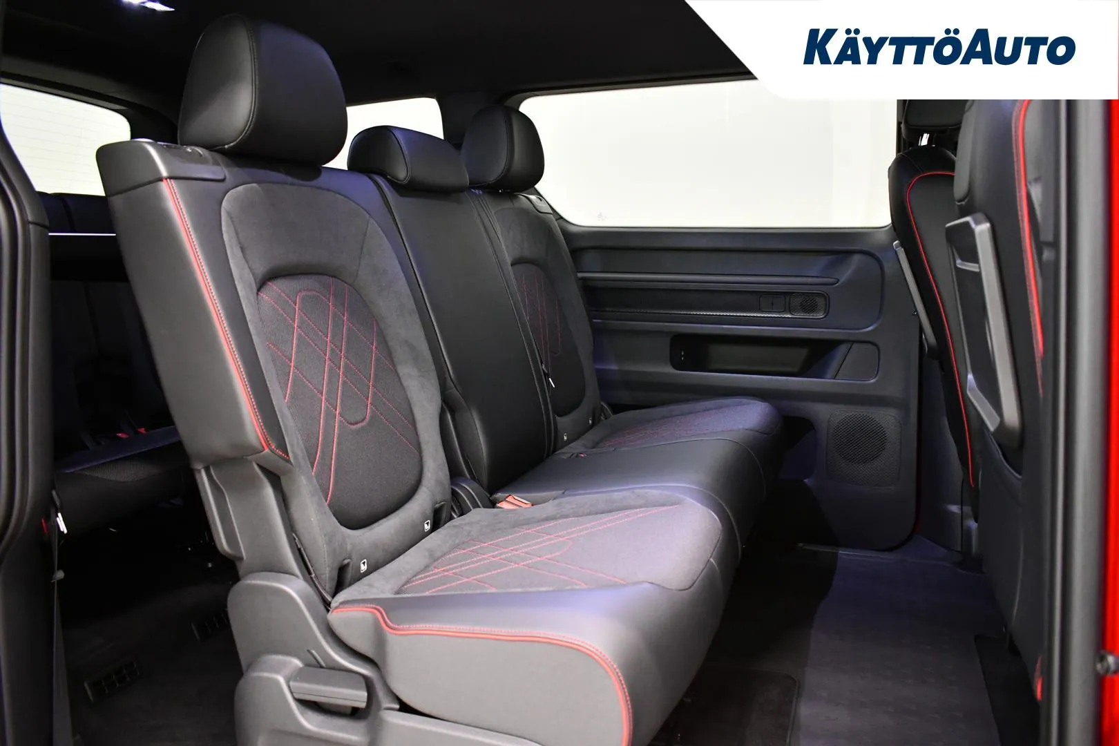 Volkswagen ID. Buzz YYI-758 carousel image