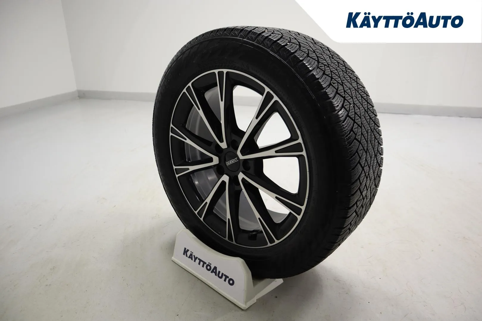 AUDI Q4 e-tron JMY-122 carousel image