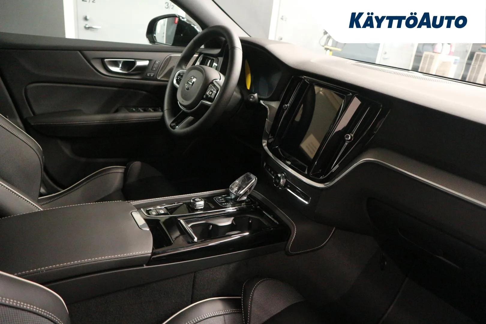 Volvo V60 GRE-139 carousel image