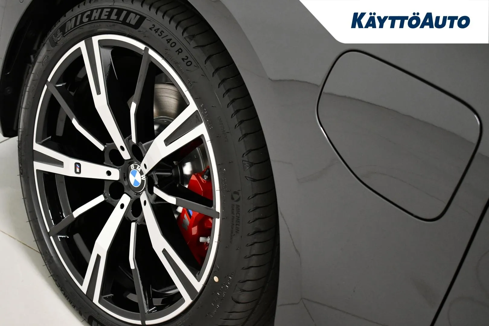 BMW 530 YYI-168 carousel image