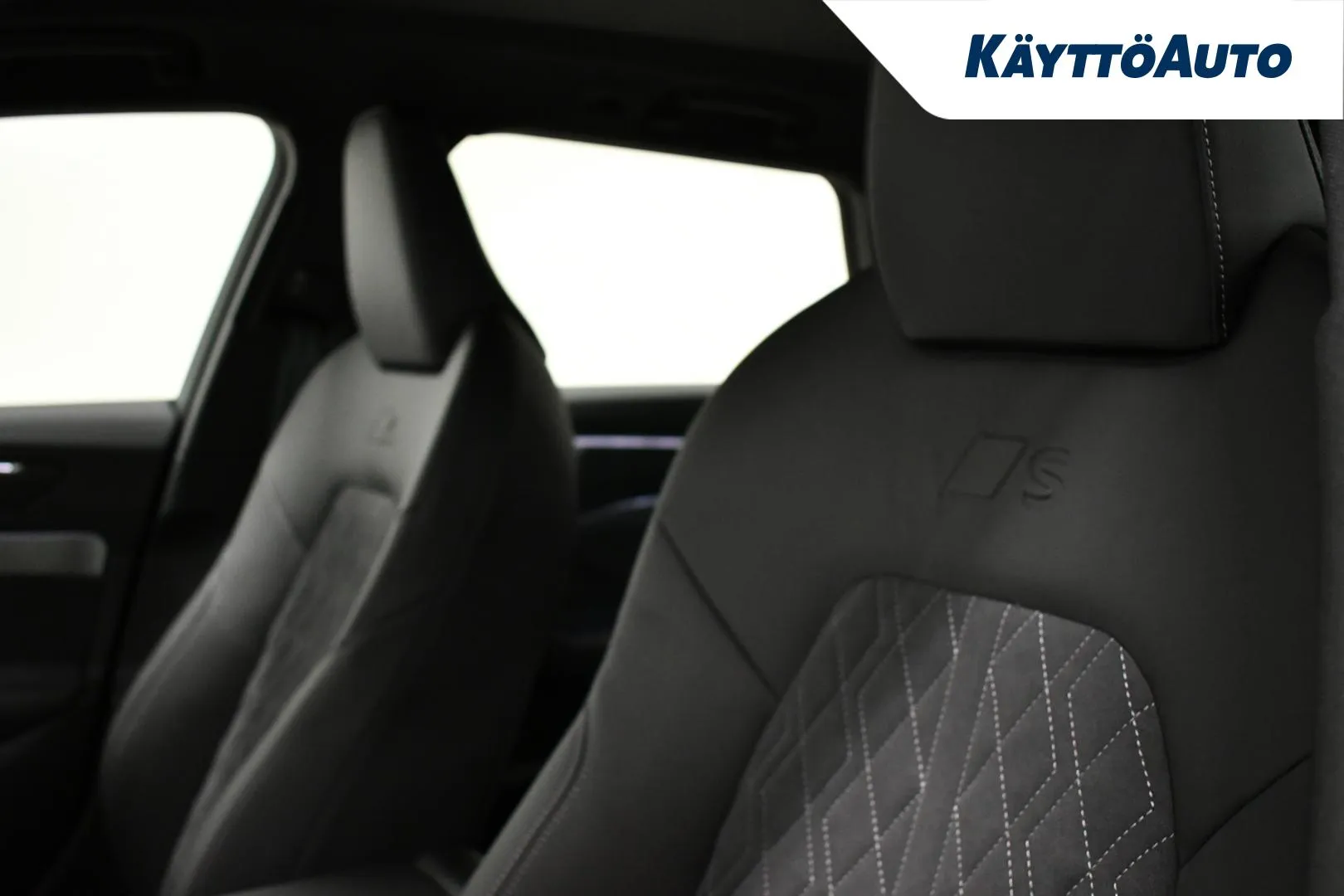 Audi A6 YYG-478 carousel image