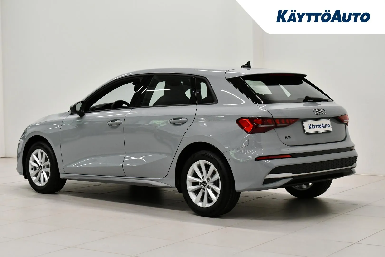 Audi A3 YYG-498 carousel image