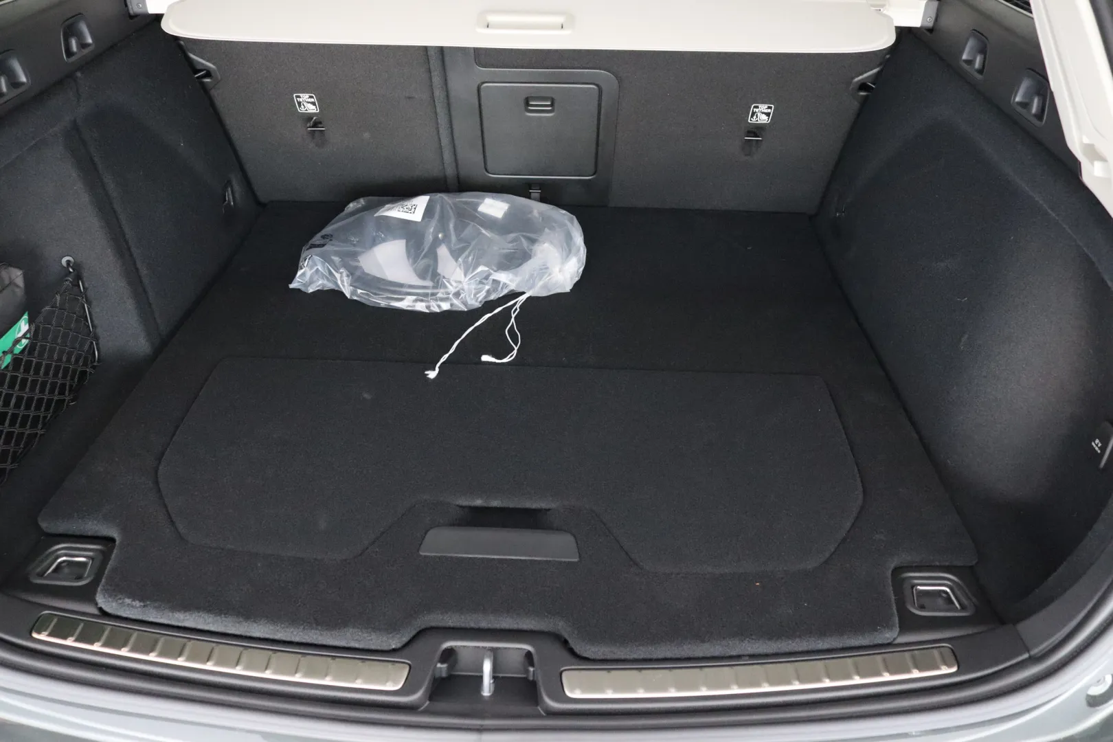 Volvo V60 ISL-791 carousel image