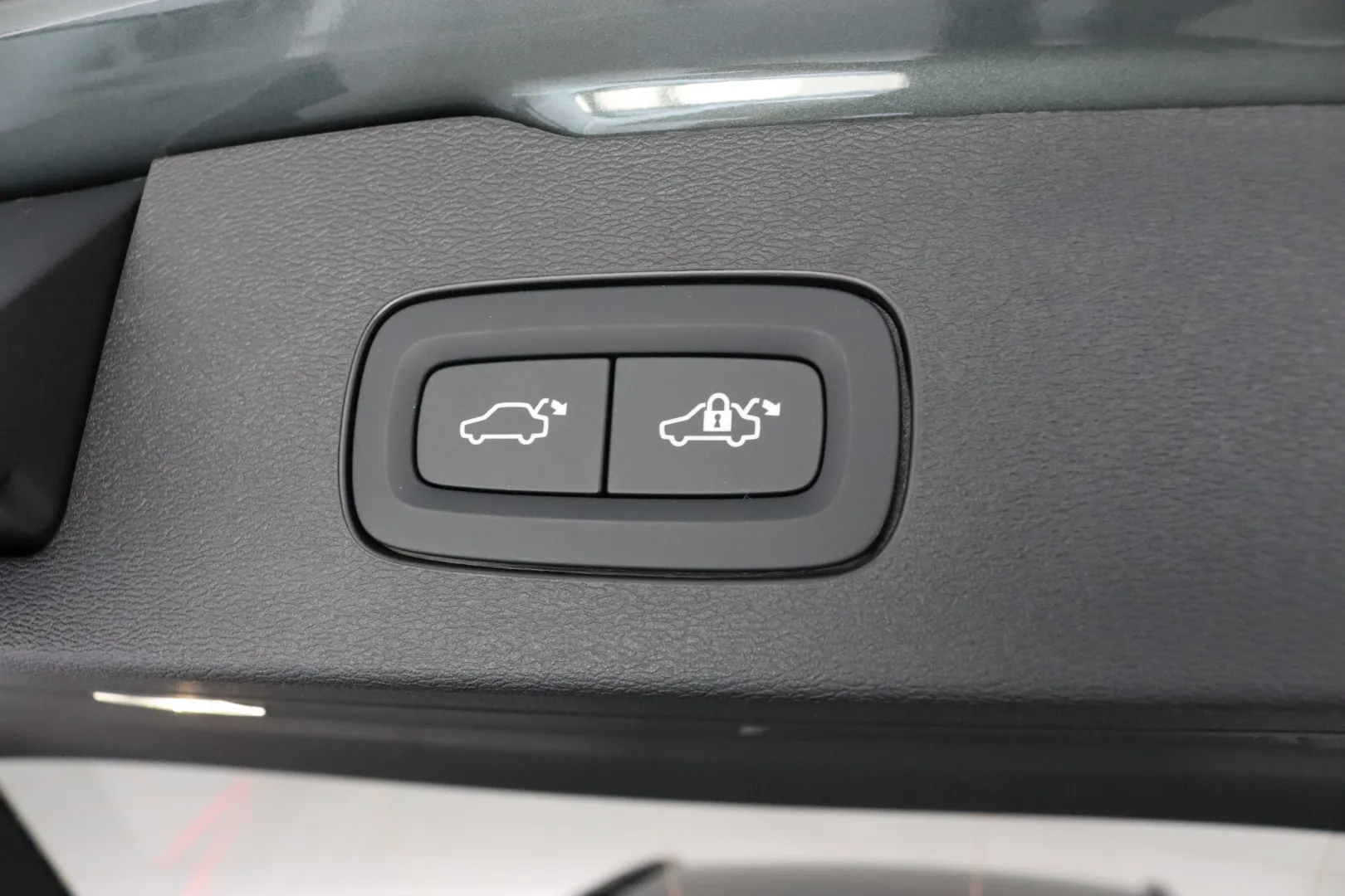 Volvo V60 ISL-791 carousel image