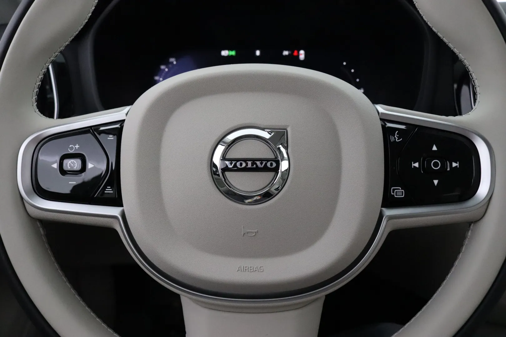 Volvo V60 ISL-791 carousel image