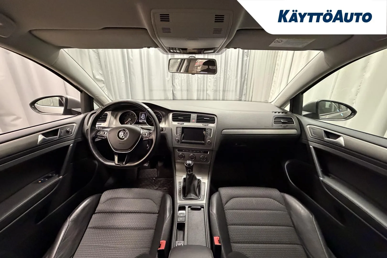 VOLKSWAGEN Golf LLS-516 carousel image