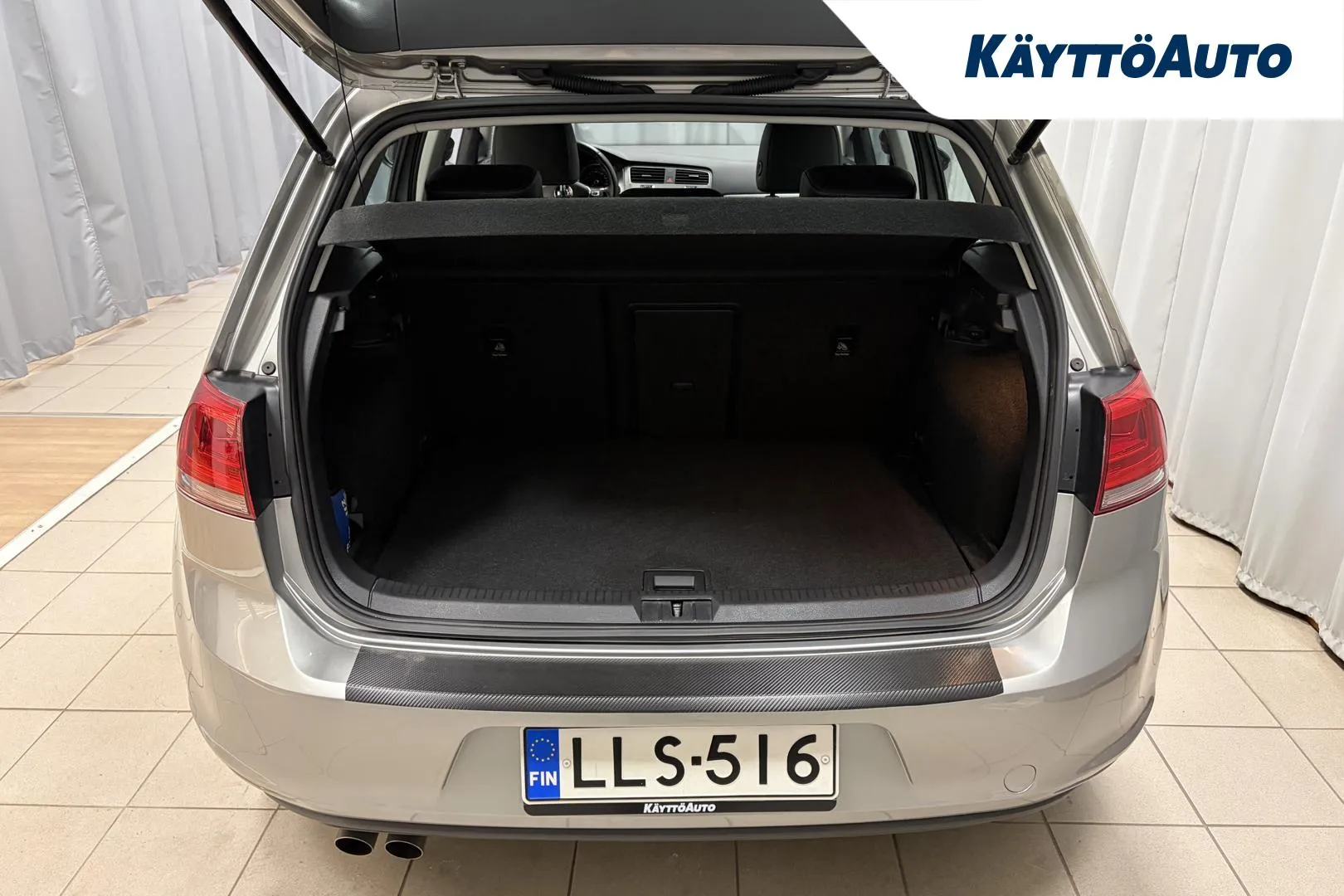 VOLKSWAGEN Golf LLS-516 carousel image