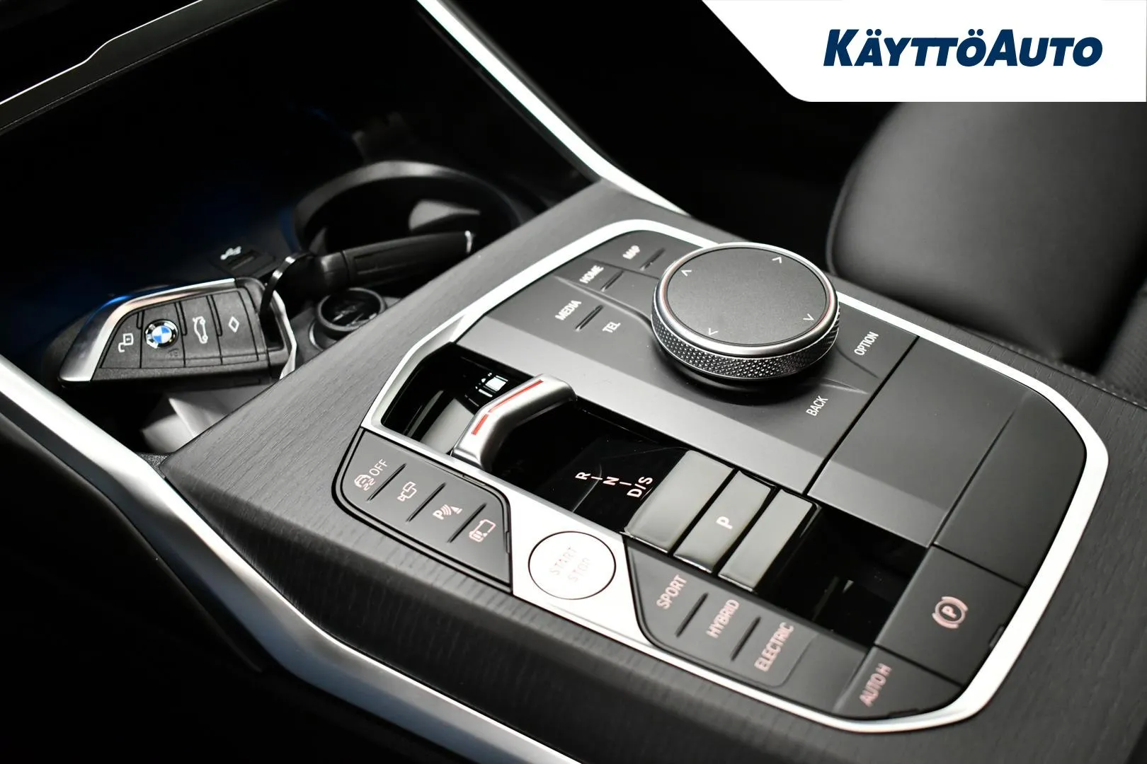 BMW 330 ZPT-792 carousel image